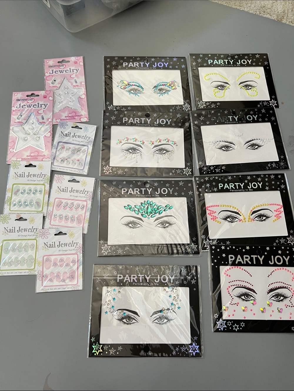 Face & Nail Gems